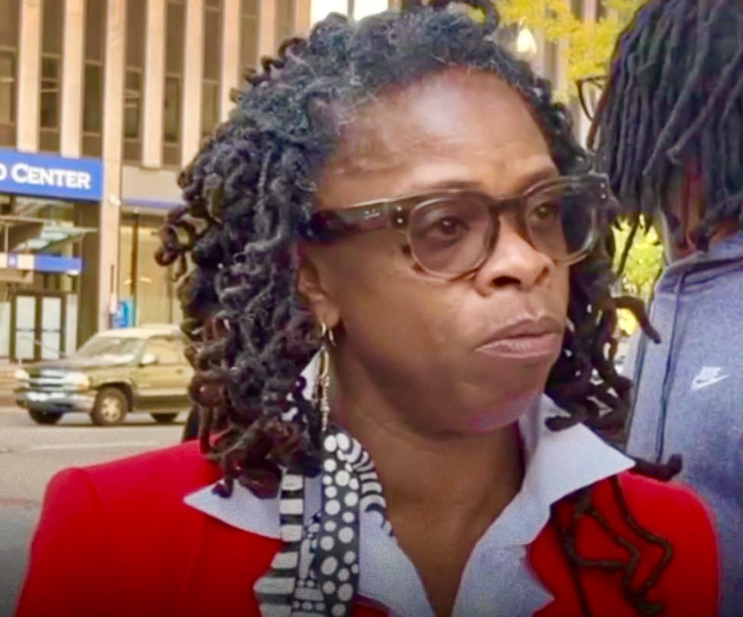 Signal99Cinci's tweet image. They didn’t just hide Iris’s new contract—or a multi-million dollar settlement agreement before the election…they intentionally suppressed it until after the election. 

Iris Roley isn’t just tied to a $664,300 post-election payday…she is deeply entangled in the nearly $9…