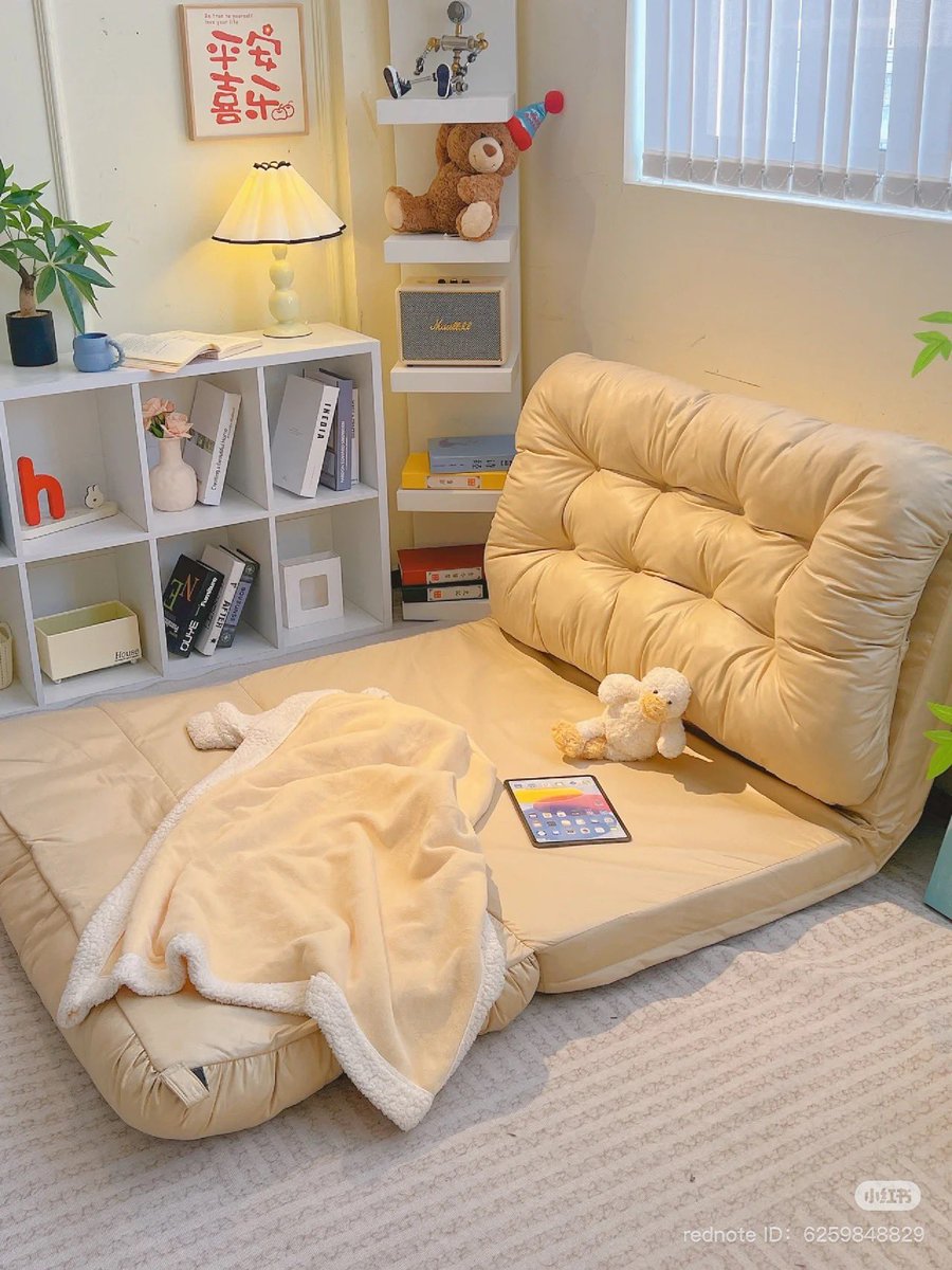 mexrmaids's tweet image. college dorm essentials 

a thread