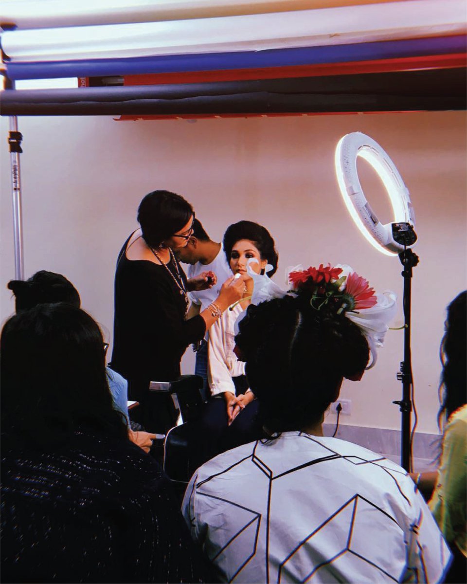 NIFT_HO's tweet photo. Inside the Fashion Communication studios, creativity isn’t just imagined, it’s styled. Every frame, every costume, every stroke of makeup, every click of the shutter becomes part of a larger visual narrative.
#FashionCommunication #NIFT #PhotographyDesign #FashionStyling https://t.co/Nt6RKWxdsS