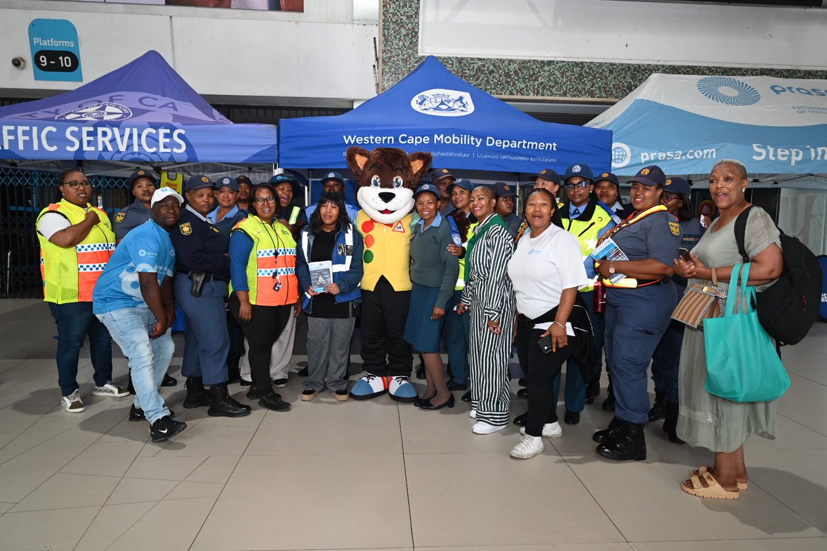 MetrorailWC's tweet photo. Moving safely together this Safer Summer season 🚆✨
3 Quick Safety Reminders:
• Keep children close at all times
• Mind the gap when boarding
• Follow station officials’ instructions
#PRASA #DepartmentOfMobility #SAPS #TravelSmart #SaferSummer
@PRASA_Group https://t.co/628yIT4Rpg