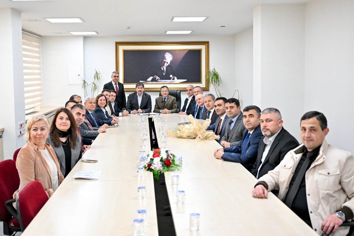 Genel Başkanımız 
Levent Uslu
 
Altındağ Belediye Başkanı
Dr. Veysel Tiryaki ile 

Altındağ Belediyesi Memurlarımızı Kapsayan Sosyal Denge Sözleşmesini İmzaladı.

Hayırlı ve Bereketli Olsun. 

<a href="/DrVeyselTiryaki/">Dr. Veysel Tiryaki</a>
<a href="/altindagbel/">Altındağ Belediyesi</a>
<a href="/UZUN0066/">TURAN UZUN</a>
<a href="/BBSANK1/">Bem-Bir-Sen ANKARA 1 NOLU ŞUBE BAŞKANLIĞI</a>