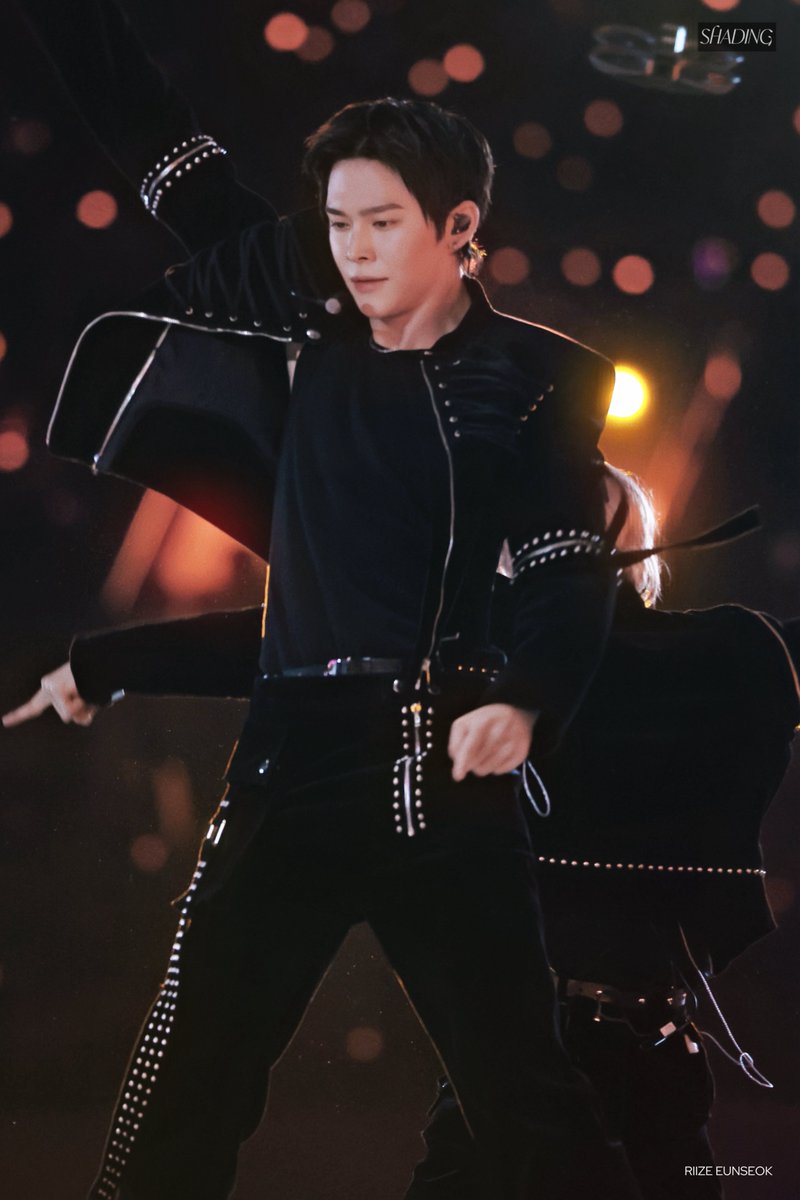 𝙎𝙃𝘼𝘿𝙄𝙉𝙂 tweet media