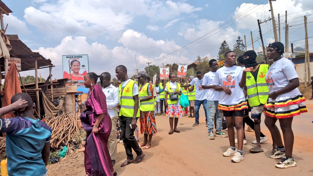 WinifredNakandi's tweet photo. Yesterday, we embarked on a door-to-door mobilization drive through Luzira Parish where we connected deeper with the electorate. I'm so grateful to our supporters who always offer me gifts and prayers 🙏🏽 https://t.co/TW0rQq3x5F