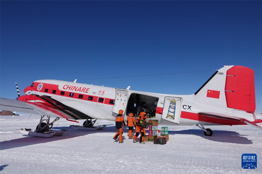 Avião chinês "#SnowEagle601" sobrevoou 800.000 km na #Antártica durante 10 anos
portuguese.people.com.cn/n3/2025/1212/c…