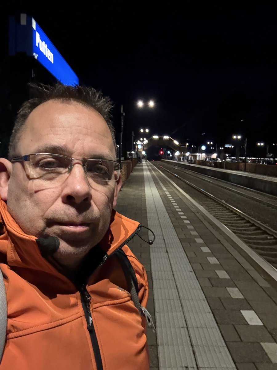 Weer vroeg op pad, naar <a href="/TilburgU/">Tilburg University</a> voor colleges o.a. over Strafrechtelijke aansprakelijkheid, integriteit en ethiek.