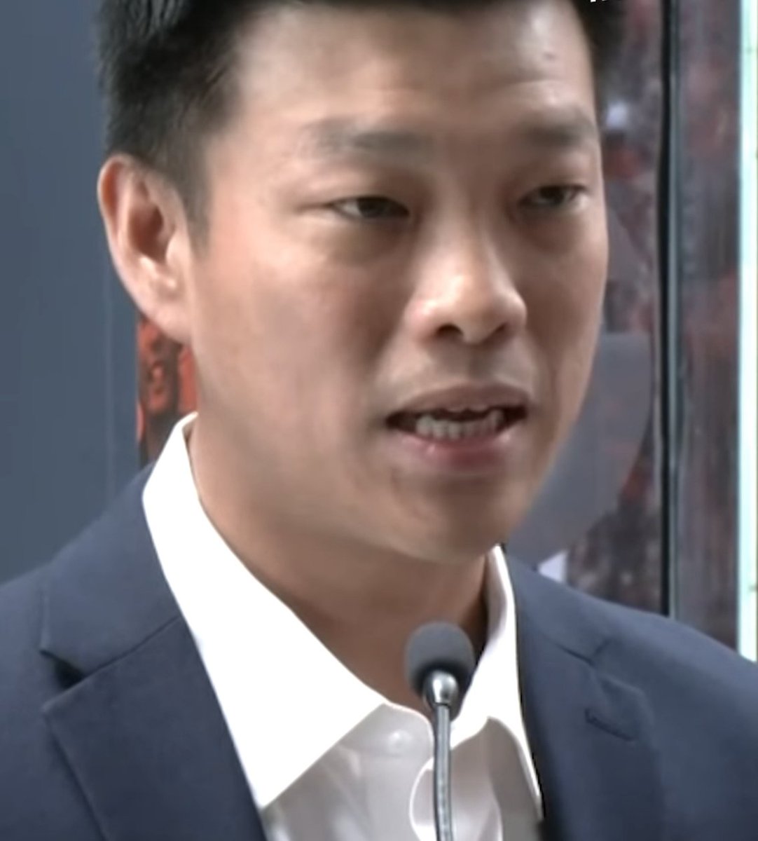 "เท้ง" หัวหน้าพรรคประชาชน พร้อมส่งผู้สมัครครบทุกจังหวัดทั่วประเทศ ลั่น "พวกเราเชื่อว่ามีแต่ประชาชนเท่านั้น ที่จะไม่หักหลังประชาชนด้วยกันเอง"
 เกิดมาอายุ30ปีผมไม่เคยเลือกตั้งเลย
ผมก็ไม่เลือกอีกตามเคย5555

#พรรคประชาชน #เท้งณัฐพงษ์