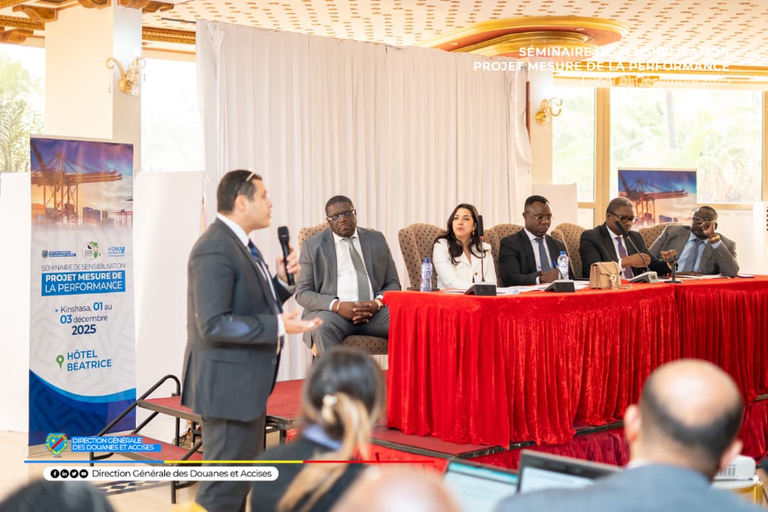 UNCTADASYCUDA's tweet image. #RDCongo: La #CNUCED, dans le cadre d'un projet financé par @TradeMarkAfrica, accompagne la Direction Générale des Douanes et Accises #DGDA dans la mise en œuvre du système #ASYPM de #SYDONIA pour une douane moderne et performante.
👇
asycuda.org/fr/d-r-congo-u…