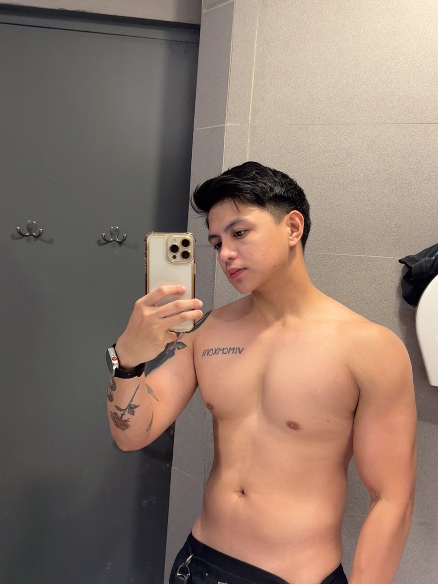 Wendel0201's tweet photo. Hello ❤️ https://t.co/gBltKWGR7B