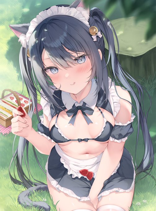 小っちゃくて小生意気な猫メイドちゃん #今年も残りわずかなので今年一番伸びた絵を貼る