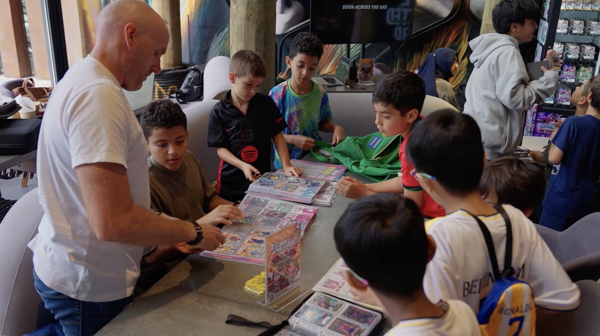 Falcons_Coll's tweet image. 2025 has been a landmark year for The Vaulted Card by Falcons. From expanding our footprint across the UAE to innovating how the region experiences collectibles, here’s what we’ve achieved together:

✨ 50 ADNOC stations carrying the Vaulted Card bringing hobby access closer than…