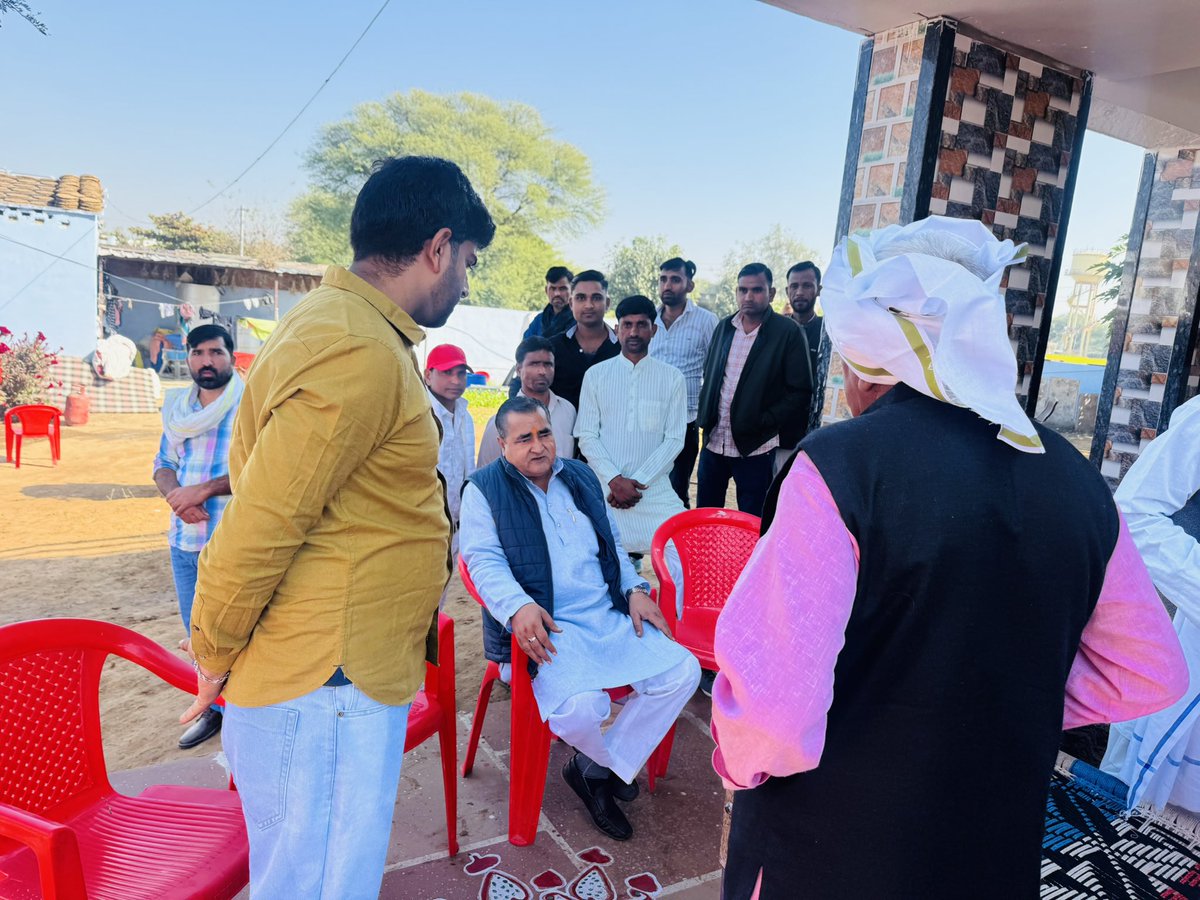 📌आज निर्वाचन क्षेत्र करौली के गांव रुग्धापुरा (बांधवा) में देवीराम सिंह ठेकेदार जी की बेटी की शादी समारोह में शामिल हुआ
#हमारी_करौली_हमारा_दर्शन #darshangurjarmla #आपणो_अग्रणी_करौली #mlakarauli #karauli #rajasthan #bjp