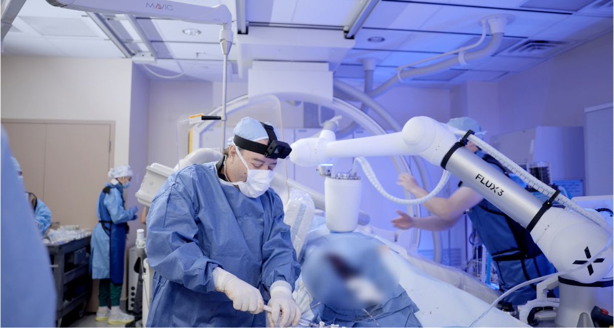 cmheunis's tweet photo. 🥇 Major milestone for @fluxrobots 
Flux 3 successfully completed its first magnetic stent navigation and deployment in a pre-clinical in-vivo study in Miami using Bentley BeGraft stents.
The first proven magnetic stent implantation in living vascular tissue 🧲 https://t.co/2I3BCXeolo