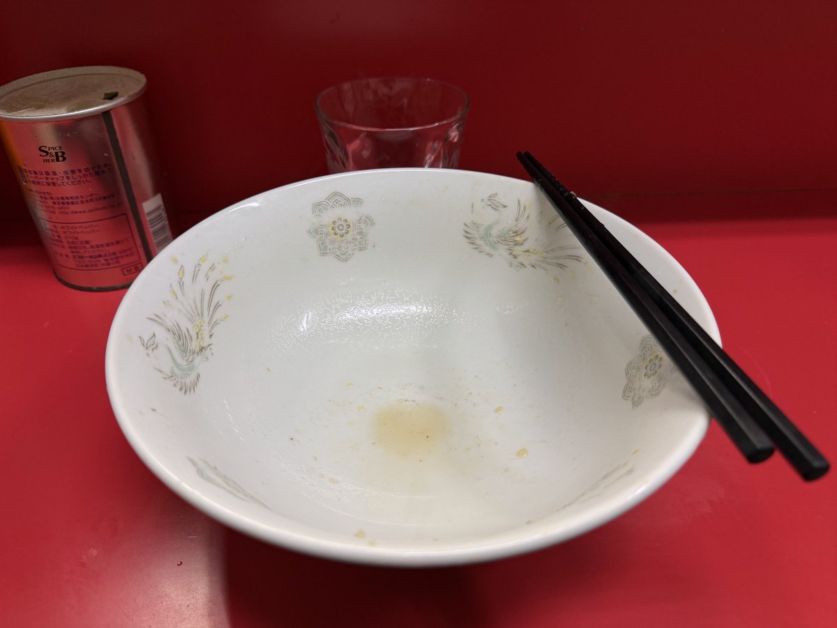hirox246's tweet photo. 「ラーメン二郎 三田本店」にようやく行けました。美味しかったです。
#コラコン の楓さんに奢って貰いました。
直系二郎大好きマンさん達もあざましたー。@delicious2626 https://t.co/OGnVYyqIW0
