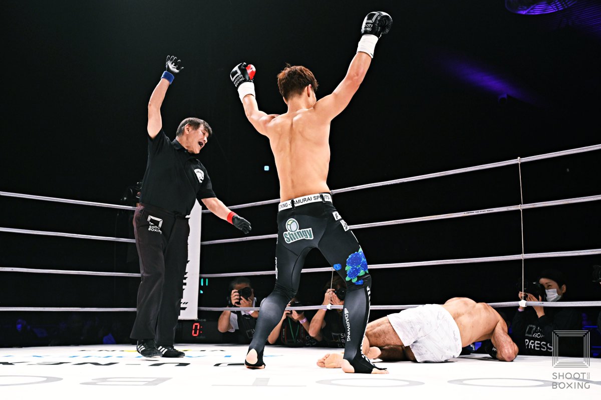 𝐒𝐇𝐎𝐎𝐓𝐁𝐎𝐗𝐈𝐍𝐆 𝟒𝟎𝐭𝐡 𝐀𝐧𝐧𝐢𝐯𝐞𝐫𝐬𝐚𝐫𝐲