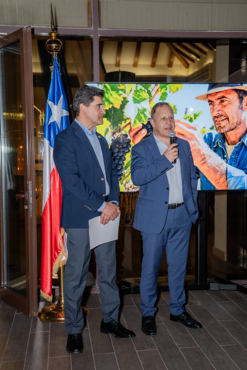 Embajada de Chile en los Emiratos Árabes Unidos tweet media