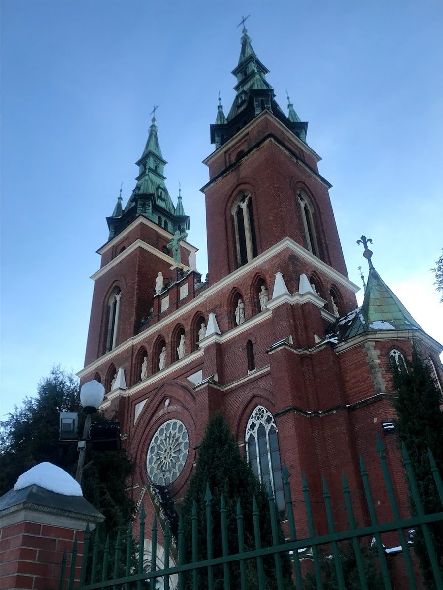 PolishChurches's tweet photo. Church of the Holy Cross in Kielce

A neo-Gothic church built between 1903 and 1913 according to a design by Stanisław Szpakowski. The church was finished in the following years, with work only completed after World War II. https://t.co/HTnLjqs0pR