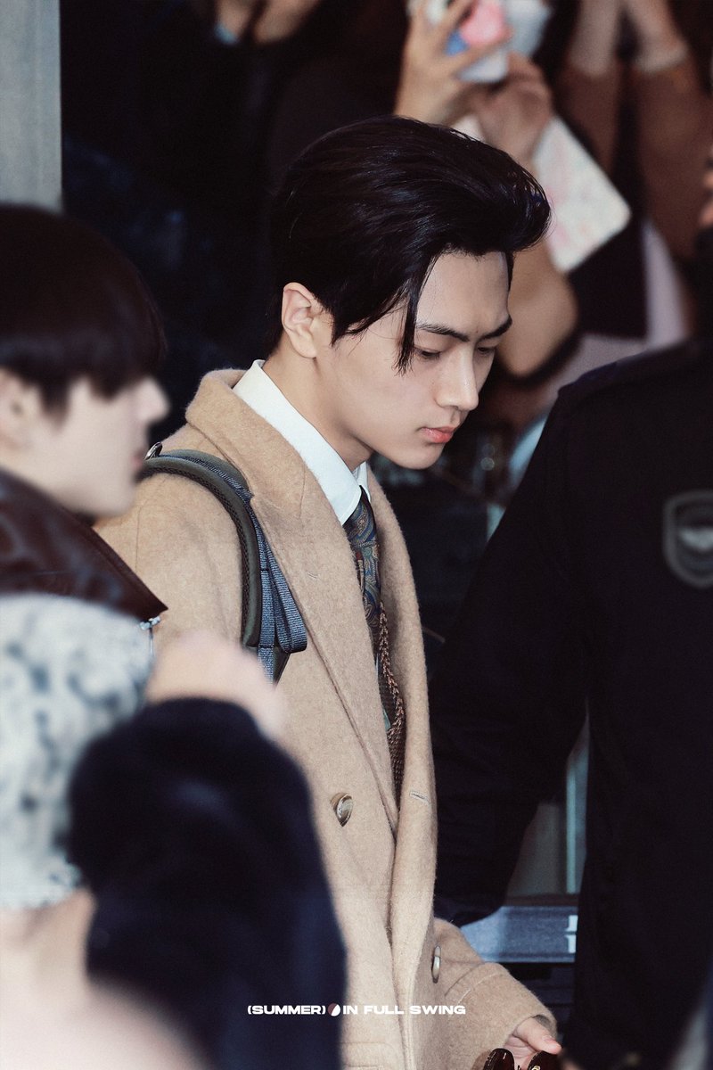 summerinfullswing tweet media