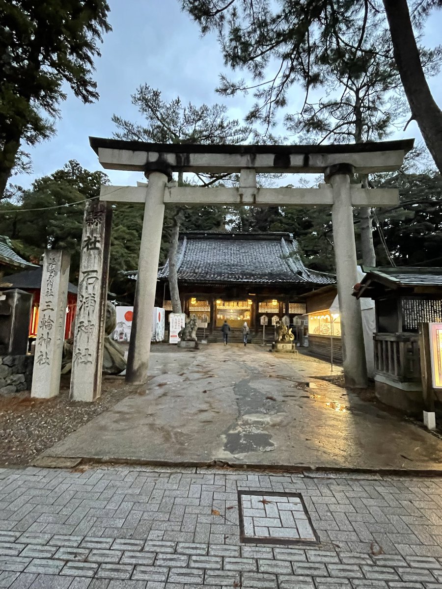 通りすがりの神社で #羽生結弦 選手の健康と幸福と、ノッテの成功祈願🙏⛩️詳しくは知らないけど金沢で1番古い神社、らしい🤔