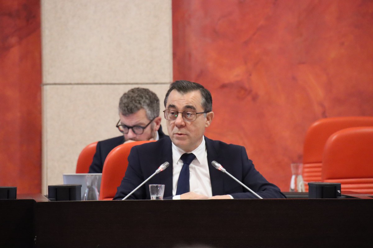 DepVendee's tweet photo. #CD85 Reprise des débats ce matin au @DepVendee. Sous la présidence d’ @a_leboeuf, les élus vont poursuivre l’examen et la présentation des rapports du budget primitif 2026.
▶️ En direct sur https://t.co/KHHK8jnYKA https://t.co/m48ou7OmVi