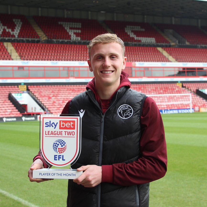 SkyBetLeagueTwo's tweet photo. 🤩 Introducing the @SkyBet League Two Manager and Player of the Month for November! 

#EFL | #SkyBetLeagueTwo https://t.co/nhZXL0BrP0