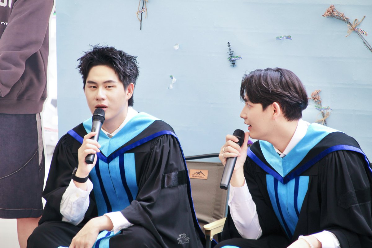 น้องวินน้องโย Chinzhilla เรียนจบแล้วคับ👨🏻‍🎓👨🏻‍🎓🌟✨

#CongratsWinnysGraduation
#winynny #Captain_pt