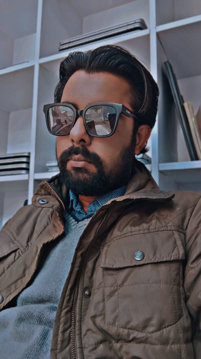 khawar0344's tweet photo. Happy Friday 😊 https://t.co/F52845nn5O