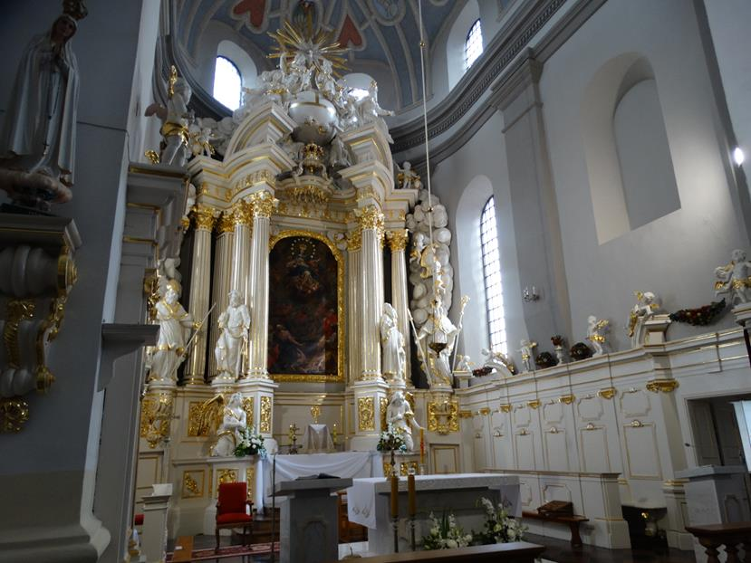 PolishChurches's tweet photo. Church of the Assumption of the Blessed Virgin Mary in Siemiatycze

The current Baroque-style church was built between 1626 and 1637, funded by Grand Hetman of Lithuania Lew Sapieha. It was later rebuilt according to a design by Italian architect Wincenty Rachetti. https://t.co/sXGUufqofD