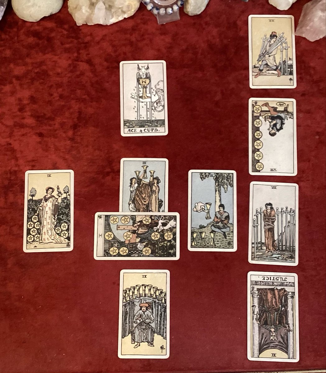 こはる@本気占い🔥タロット100枚引き/占い師独立養成講座