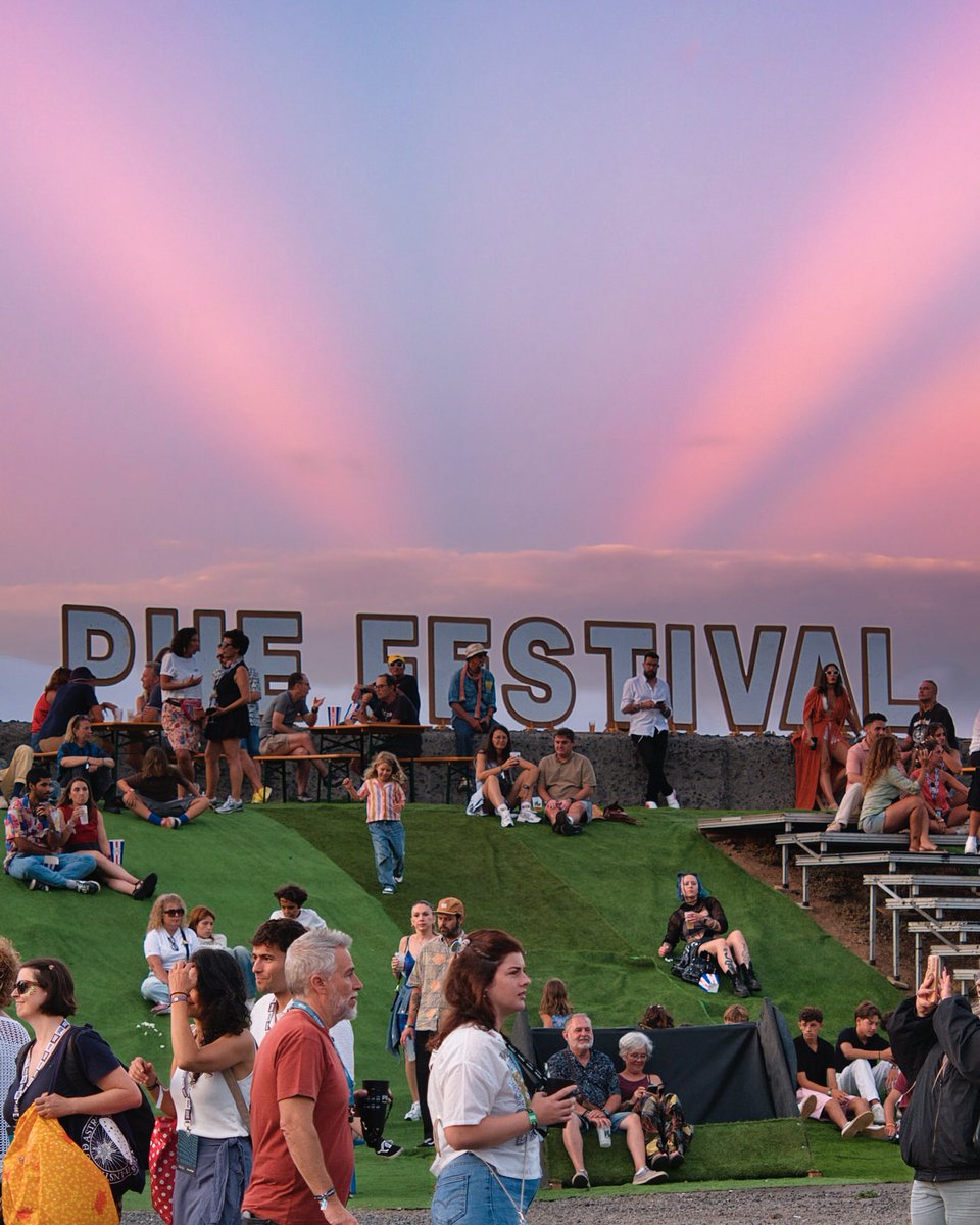 PheFestival's tweet photo. Calienta, que sales, phellower ⏳

Queda nada para anunciar primeros nombres.
Este año más bandas, más conciertos.
La esencia misma de Phe.

#PHE2026 #PheFestival https://t.co/mwHfRBujXm