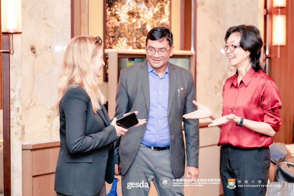 AmitK_PhD's tweet image. It had been an amazing experience &amp;amp; privilege to be part of intense, enlightening and insightful discussions on Post #SyntheticBiology Era during @GESDAglobal's #HighLevel #Science #Anticipation Meeting held in #Shenzhen! Kudos to wonderful @GESDAglobal, #SIAT &amp;amp; @HKUniversity!