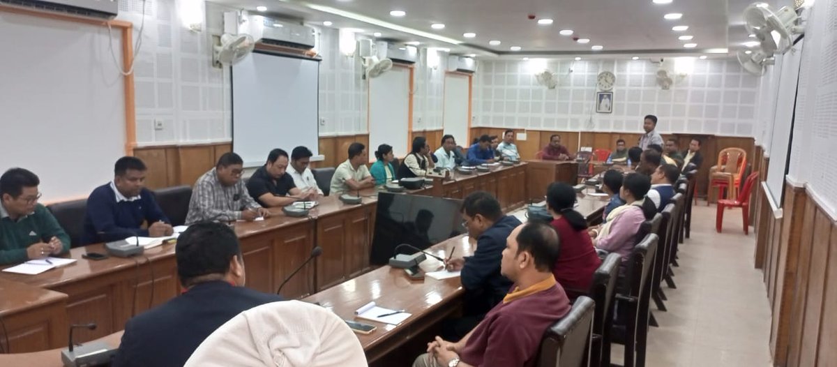 Two meetings were held today at the SDM Office, Jampuijala — Mission Sankalp and the preparatory meeting for the 77th Republic Day 2026 celebration.
Focused planning is underway for our Sub-Division. 🇮🇳