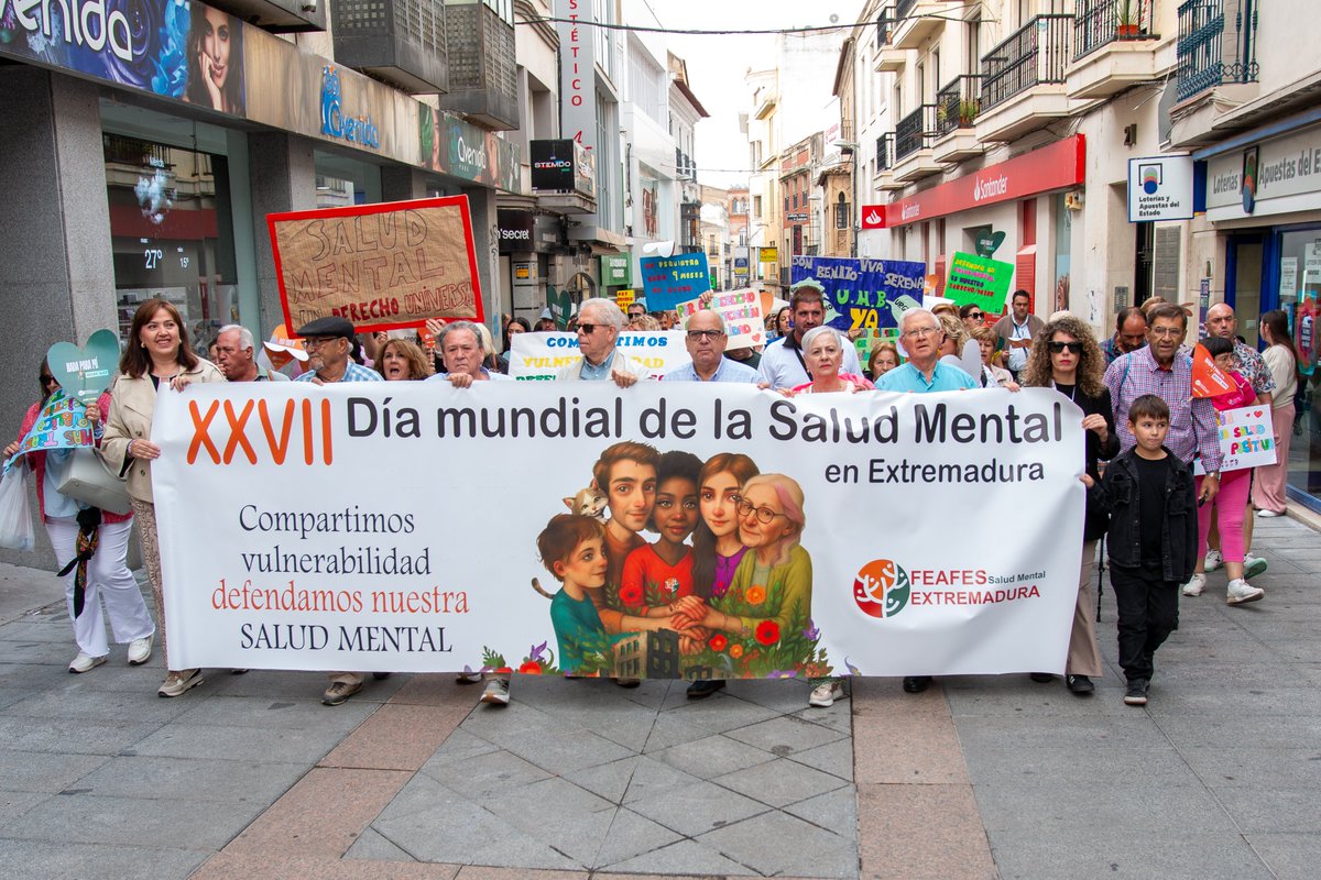 Ya se encuentra disponible en nuestro canal de YouTube el video del acto conmemorativo del XXVII Día Mundial de la Salud Mental 2025 de FEAFES Extremadura. #diamundialdelasaludmental #feafessaludmentalextremadura
🎥 Puedes ver el video completo aquí: youtube.com/watch?v=Ec3SDR…
