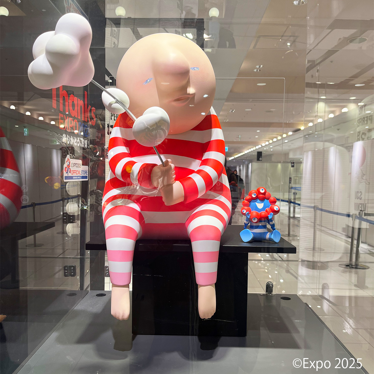 激レア❗非売品　関西万博　バーレーン王国　金と赤セート　ナシオナルデイピン 激レア❗非売品 関西万博 バーレーン王国 金と黒セート ナシオナルデイ