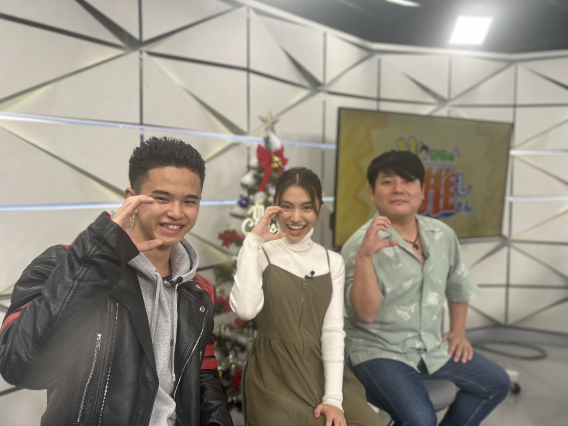 QAB_official's tweet photo. 📢#CATCHY 見逃し配信開始！

／
#平一紘監督 初のラブストーリー！
『#木の上の軍隊』に出たキャストのゲスト出演も！？
https://t.co/jKyIlXhCP1
＼

©2026年1月2日(金)OA
SPドラマ「#首里で冷まして ～琉球菓子恋物語～」
脚本・演出の  #平一紘監督  主演の #具志川莉央 さん、 #Soul さんにお話うかがいました！
⚠️12.20(土)にはプレミア上映会も！応募はコチラ⚠️
https://t.co/ymEGc590qw
#沖縄 #QAB #見逃し配信
