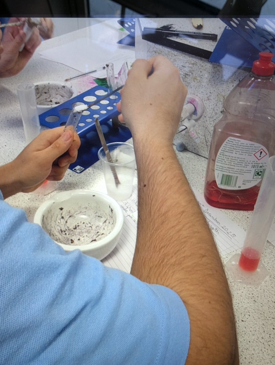 _VictoryPark_'s tweet image. Year 11 this week have been looking at DNA and genes. They worked on extracting DNA from a banana in their practical investigations this week. #ks4biology #ks4science #appliedscience #ks4appliedscience #vpa