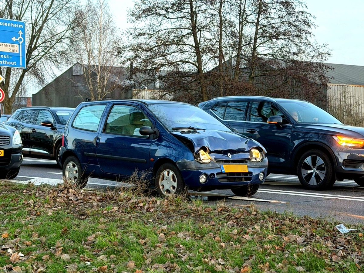 File bij op- en afrit A44 Sassenheim door ongeluk