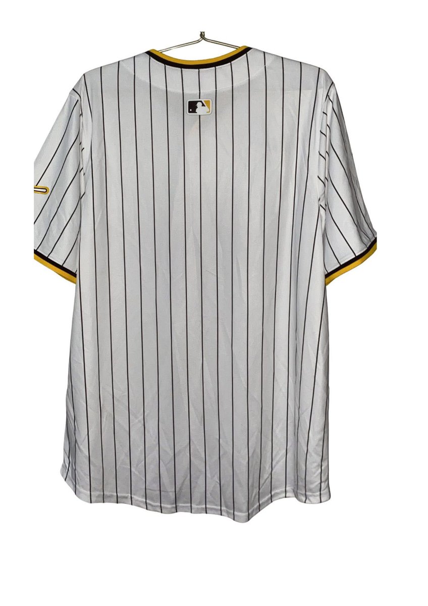 lanysixs's tweet photo. WTS JERSEY MLB SAN DIEGO PADRES
size L
ld 63
p 80 
like new, no minus.
350k only 
bisa via apk preloved.
detail spt di foto. https://t.co/1EHF5KgPRg