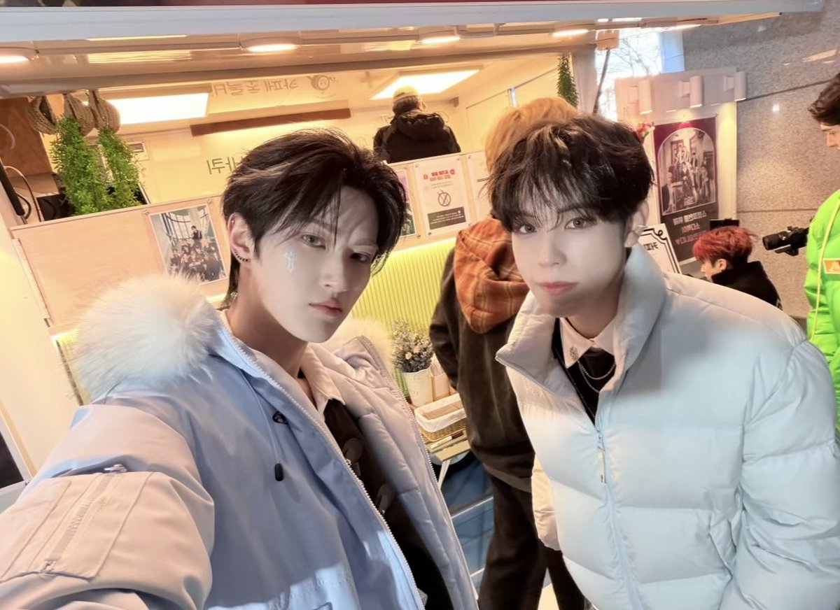 XODIAC_MEMBERS's tweet image. [#리오] 

규민 알잖아 사랑한거
고마워 항상 옆에 챙겨 줘
오늘 생일이니까 맛있는 거 먹고
행복하게 보내❤️

#XODIAC #소디엑 #LEO #리오