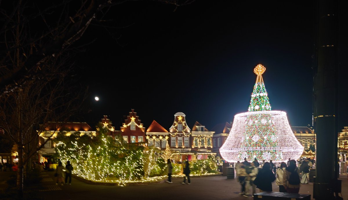 CDNetworks's tweet photo. #CDNetworksJapan team wrapped up the year with a fun trip to Nagasaki!โจ
From natural beauty to Christmas lights and great food, the team enjoyed bonding momentsโplus a good workout thanks to Nagasaki's hills.๐โฐ๏ธ
#CDNetworks #TeamBonding #LifeAtCDNetworks #WorkLifeBalance https://t.co/pAMsMPQJnt