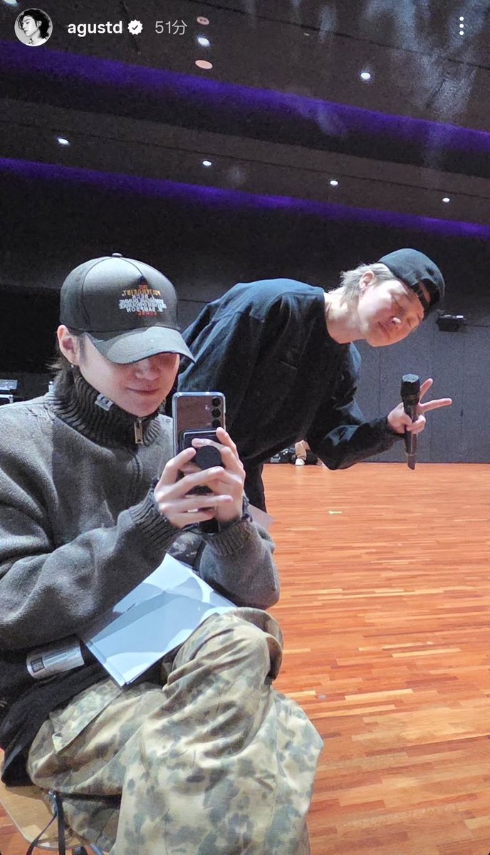 わぁぁぁ😭✨
ユンギさんからの発信！！😭✨
お元気そうで…お元気そうで…😭✨
シュチム…尊い…尊い…😭✨