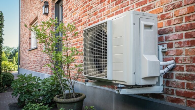 PB_mag's tweet image. Only around 5% of the Government’s annual air source heat pump installation target is being met in England and Wales under the Boiler Upgrade Scheme (BUS). 

Read more - bit.ly/3Mpt3Oq 
#heatpumps #installations #BUS