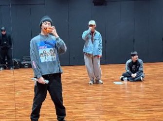 seokjinbit's tweet photo. “BTS are going to disband”
“BTS hate each other now”
“BTS definitely despise each other”
“BTS comeback is going to be cancelled”

BLAH BLAH BLAH SIKE LMAO https://t.co/LdJ3nJBgow