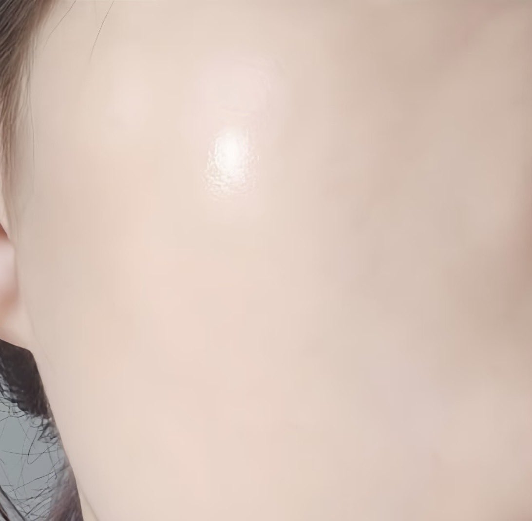 shiro_biyou_'s tweet photo. ちな、1ヶ月つかった感想ですがくすみぶっ飛んで毛穴消えます。 https://t.co/oHTIPEfYSB