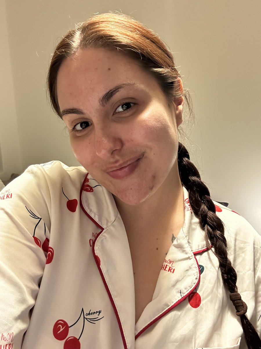 śliwka 🦢 (in my spicy margarita era) tweet media