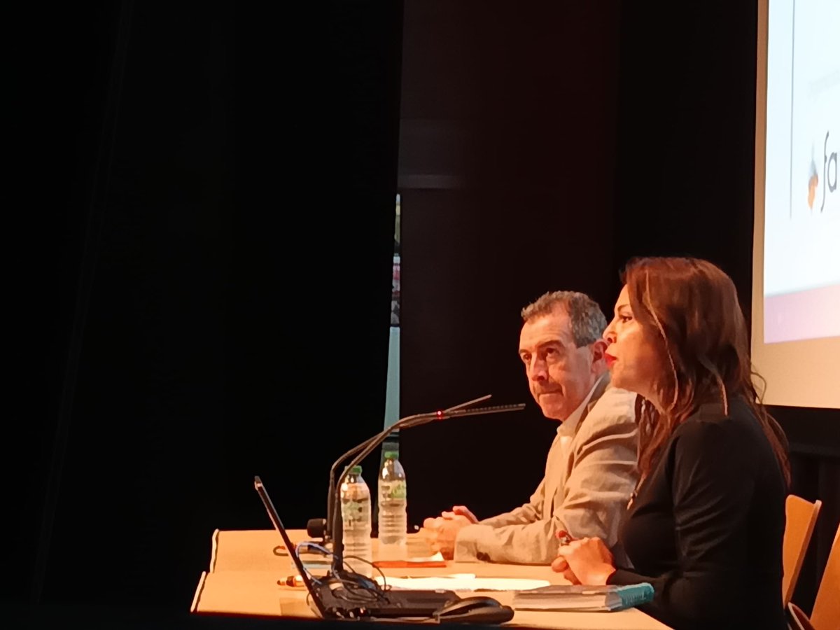 aragon_famcp's tweet photo. Jornada sobre #gestiónpresupuestaria de las entidades locales organizada por la #FAMCP y en colaboración con COSITAL Aragón.
💬@Carmeloperez72 : "Un buen presupuesto es sinónimo de gestión responsable, planificación, transparencia y, por tanto, beneficio colectivo” https://t.co/8vNoMooDbJ