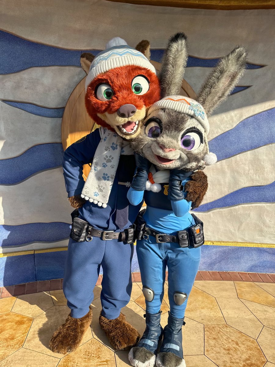 上海ディズニー　キラキラスティック　ジュディ　ニック　ステラルー いま、上海ディズニーで会える ニックとジュディ🐰🦊 4種類の