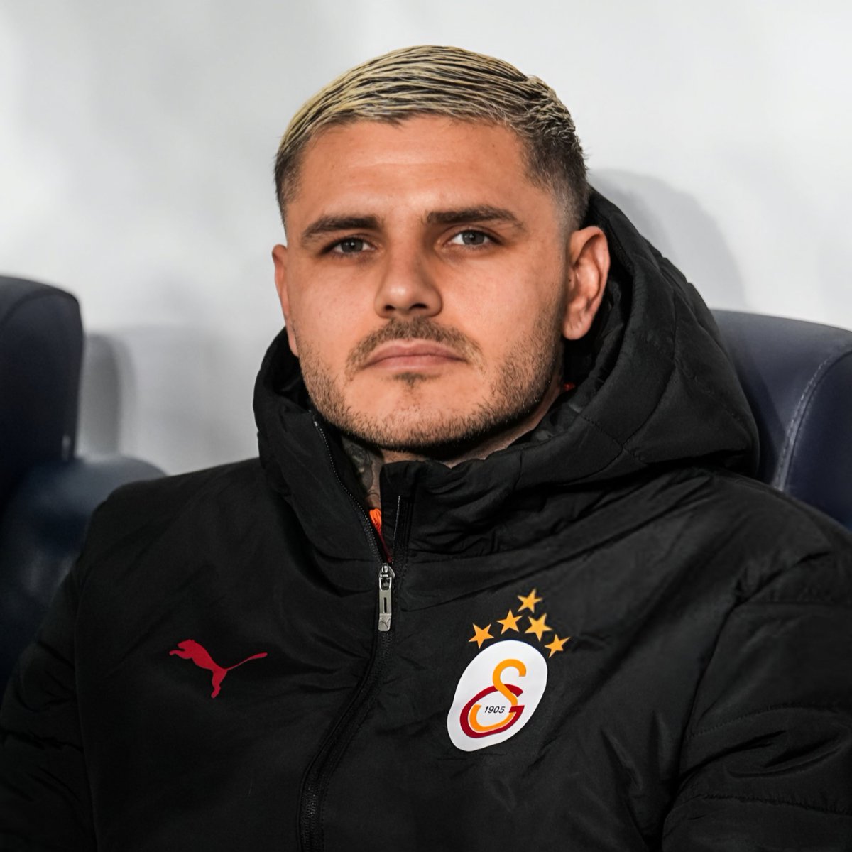 SON DAKİKA | Dursun Özbek: "Icardi ile ilgili bizim ne problemimiz olabilir? Icardi'nin verdiği hizmeti kim inkar edebilir? Galatasaray yönetimini bu kadar vefasız göstermek kimin işine geliyor? Dört bir taraftan yaylım ateşindeyiz. Herkes bizi aşağı çekmek istiyor. Hiçbiri bizi