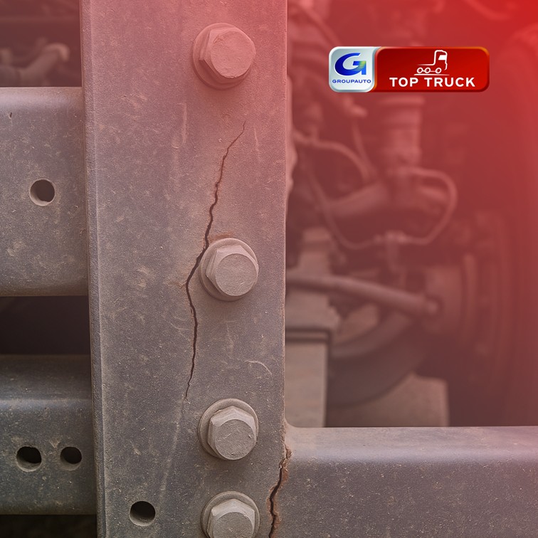 🔧Chasis y fisuras: cuándo es normal y cuándo es un problema serio

🔍¿Por qué aparecen fisuras?
Fatiga del material tras miles de kilómetros
Sobrecargas repetidas

🚨¿Cuándo es un problema serio?
Grietas longitudinales
Fisuras que atraviesan el perfil

👇
acortar.link/srqiEm