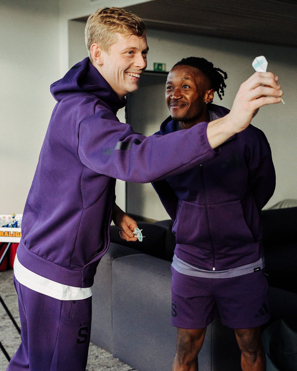 Adidas kolekce Z.N.E. Kdykoliv - kamkoliv 💜 

👉 bit.ly/496hCnu