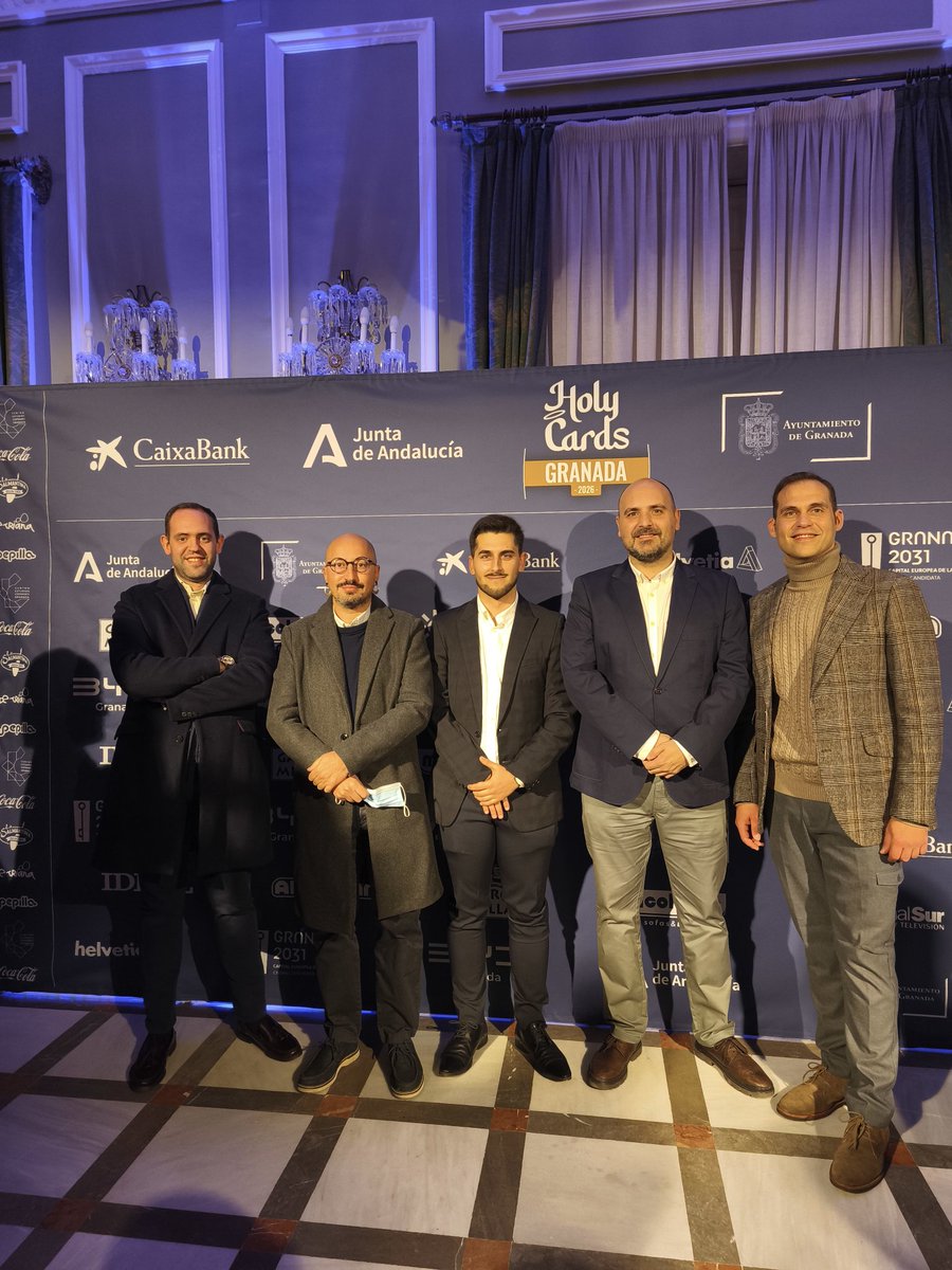 Nuestros socios Antonio Orantes <a href="/lalocuracofrade/">LaLocuraCofrade</a> Jaime Díaz <a href="/ResurgirCofrade/">El Resurgir Cofrade</a> Luis Javier Quesada <a href="/faroldguiagrana/">Luis Javier Quesada faroldeguiagranada</a> Pablo Córdoba y Alberto Ortega <a href="/aortegafoto/">Foto Alberto Ortega</a> autores de las fotografías de la nueva colección de <a href="/HolyCards_/">HolyCards</a> Granada 2026.
